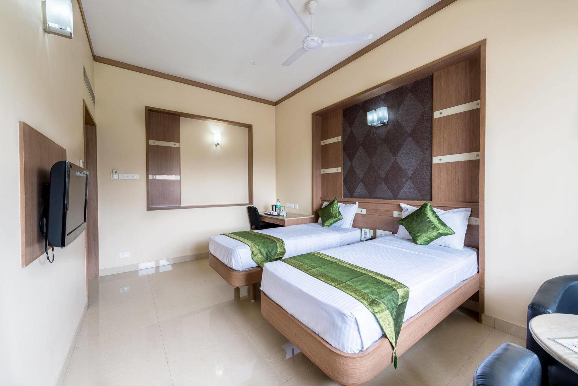 Hotel Treebo Ess Grande Coimbatore Zewnętrze zdjęcie