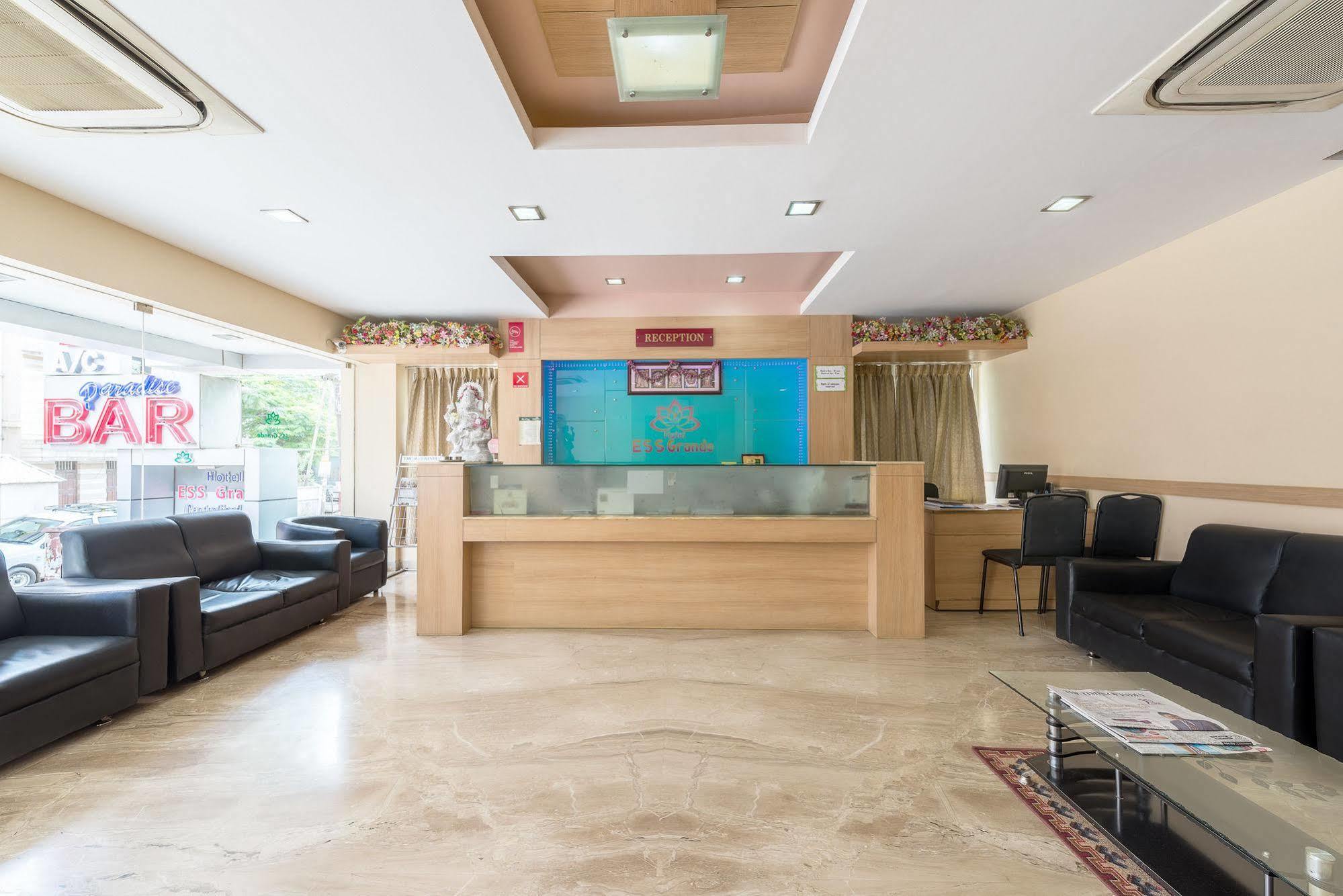 Hotel Treebo Ess Grande Coimbatore Zewnętrze zdjęcie